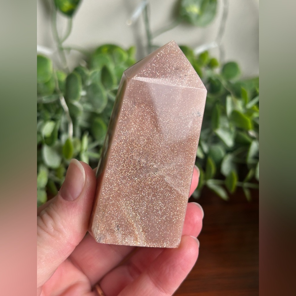 Sunstone in Peach Moonstone Point A